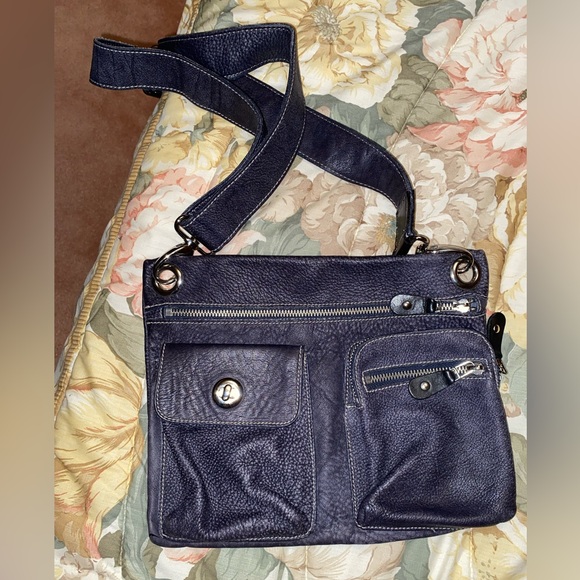 Roots Village Tribe Crossbody - Picture 7 of 7